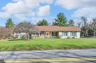 1039 Summer Hill Rd, Auburn, PA 17922 - Photo 1