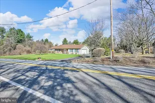 1039 Summer Hill Rd, Auburn, PA 17922 - Photo 4