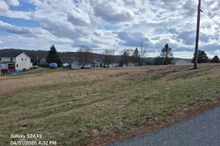 2200 Quarterhorse Dr, Auburn, PA 17922 - Photo 1