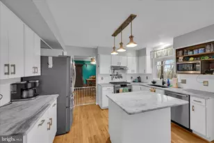 826 Pinewood Dr, Pottsville, PA 17901 - Photo 14