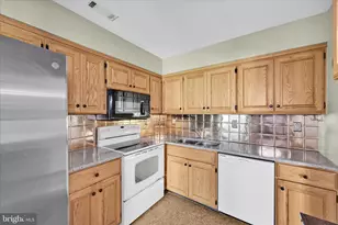 1901 Village Rd, Orwigsburg, PA 17961 - Photo 14