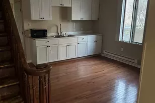 204 E B St, Girardville, PA 17935 - Photo 4