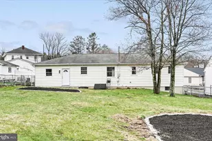 555 S Garfield Ave, Frackville, PA 17931 - Photo 24