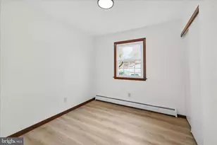 555 S Garfield Ave, Frackville, PA 17931 - Photo 16