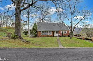 74 Hickory St, Schuylkill Haven, PA 17972 - Photo 2