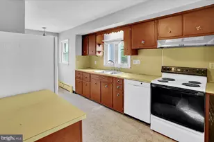 74 Hickory St, Schuylkill Haven, PA 17972 - Photo 8