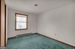555 Honeysuckle Ct, Pine Grove, PA 17963 - Photo 14