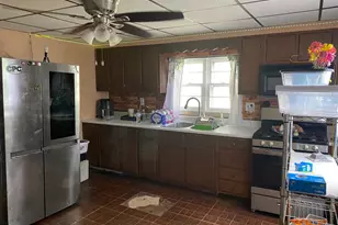 334 Arnot St, Saint Clair, PA 17970 - Photo 8