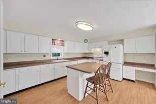 855 Trestle Ct, Pine Grove, PA 17963 - Photo 14