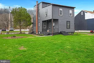 26 Main St, Port Carbon, PA 17965 - Photo 30