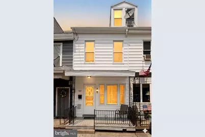 521 E Mahanoy Street, Mahanoy City, PA 17948 - Photo 1