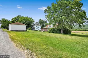 411 E Main St, Hegins, PA 17938 - Photo 8