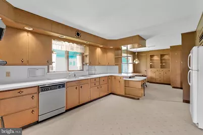 411 E Main Street, Hegins, PA 17938 - Photo 12
