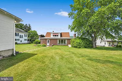 411 E Main Street, Hegins, PA 17938 - Photo 6