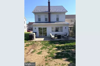 805 E Grand Avenue, Tower City, PA 17980 - Photo 2