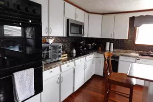 194 Roosevelt Dr, Morea, PA 17948 - Photo 10