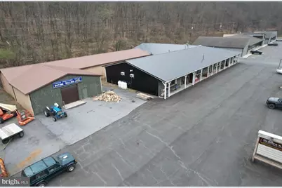 561 W Penn Pike, Tamaqua, PA 18252 - Photo 2