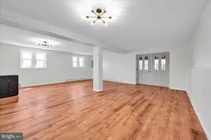 300 Topeka Ave, Shenandoah, PA 17976 - Photo 22