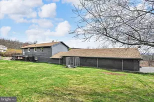 300 Topeka Ave, Shenandoah, PA 17976 - Photo 40