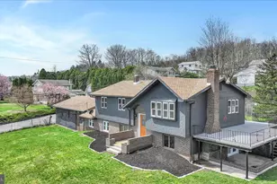 300 Topeka Ave, Shenandoah, PA 17976 - Photo 2