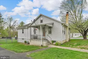 2 Lovers Ln, Pine Grove, PA 17963 - Photo 6