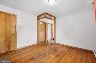 214 W Maple St, Valley View, PA 17983 - Photo 22