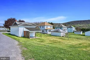 305 S Good Spring Rd, Hegins, PA 17938 - Photo 34