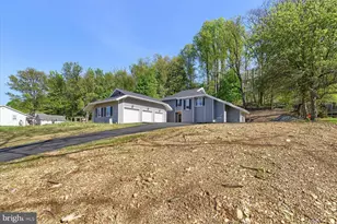 92 S Sweet Arrow Lake Rd, Pine Grove, PA 17963 - Photo 4