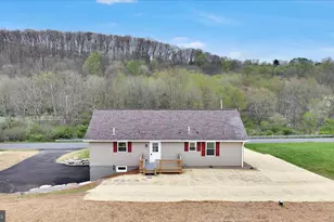 163 Swopes Valley Rd, Pine Grove, PA 17963 - Photo 4