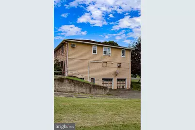 301 W Main Street, Valley View, PA 17983 - Photo 4