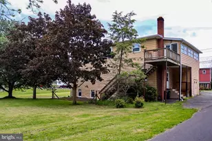 301 W Main St, Valley View, PA 17983 - Photo 6