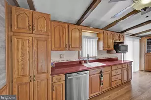 240 Arizona Ave, Shenandoah, PA 17976 - Photo 18