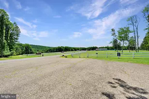 34 Golfwood Dr, Hazleton, PA 18202 - Photo 70