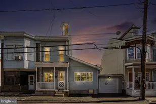 16 E Pine St, Mahanoy City, PA 17948 - Photo 2