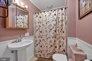 234 S Schuylkill Ave, Shenandoah, PA 17976 - Photo 18
