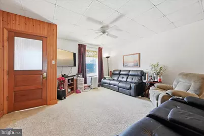 1758 W End Avenue, Pottsville, PA 17901 - Photo 6