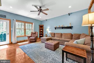 220 Lake Dr, Nesquehoning, PA 18240 - Photo 16