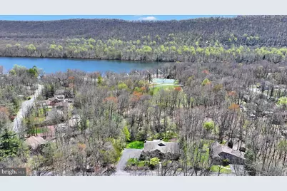 220 Lake Drive, Nesquehoning, PA 18240 - Photo 4