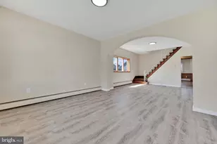 204 S Broad Mountain Ave, Frackville, PA 17931 - Photo 6