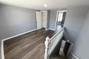741 E Norwegian St, Pottsville, PA 17901 - Photo 8