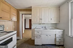 15 N Nice St, Frackville, PA 17931 - Photo 10