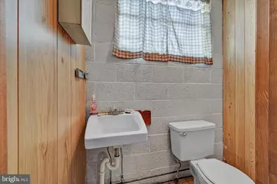 2067 W Market Street, Pottsville, PA 17901 - Photo 28