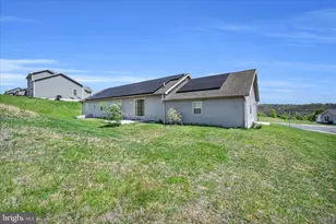 12 Hillside Vista Dr, Pine Grove, PA 17963 - Photo 26