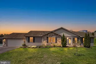 12 Hillside Vista Dr, Pine Grove, PA 17963 - Photo 1