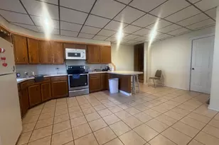 21 E Centre St, Shenandoah, PA 17976 - Photo 22