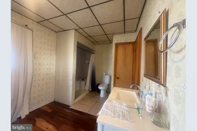 21 E Centre Street, Shenandoah, PA 17976 - Photo 42