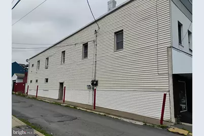 21 E Centre Street, Shenandoah, PA 17976 - Photo 6