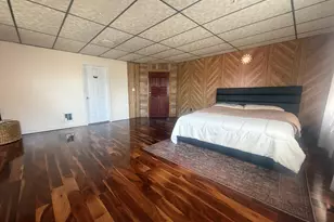 21 E Centre St, Shenandoah, PA 17976 - Photo 28
