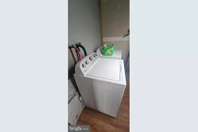524 Greenwood Avenue #2ND FLOOR, Pottsville, PA 17901 - Photo 6