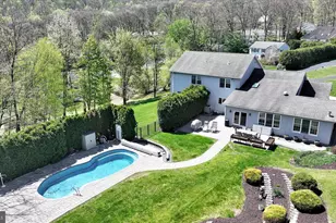 404 Concord Green, Pottsville, PA 17901 - Photo 2
